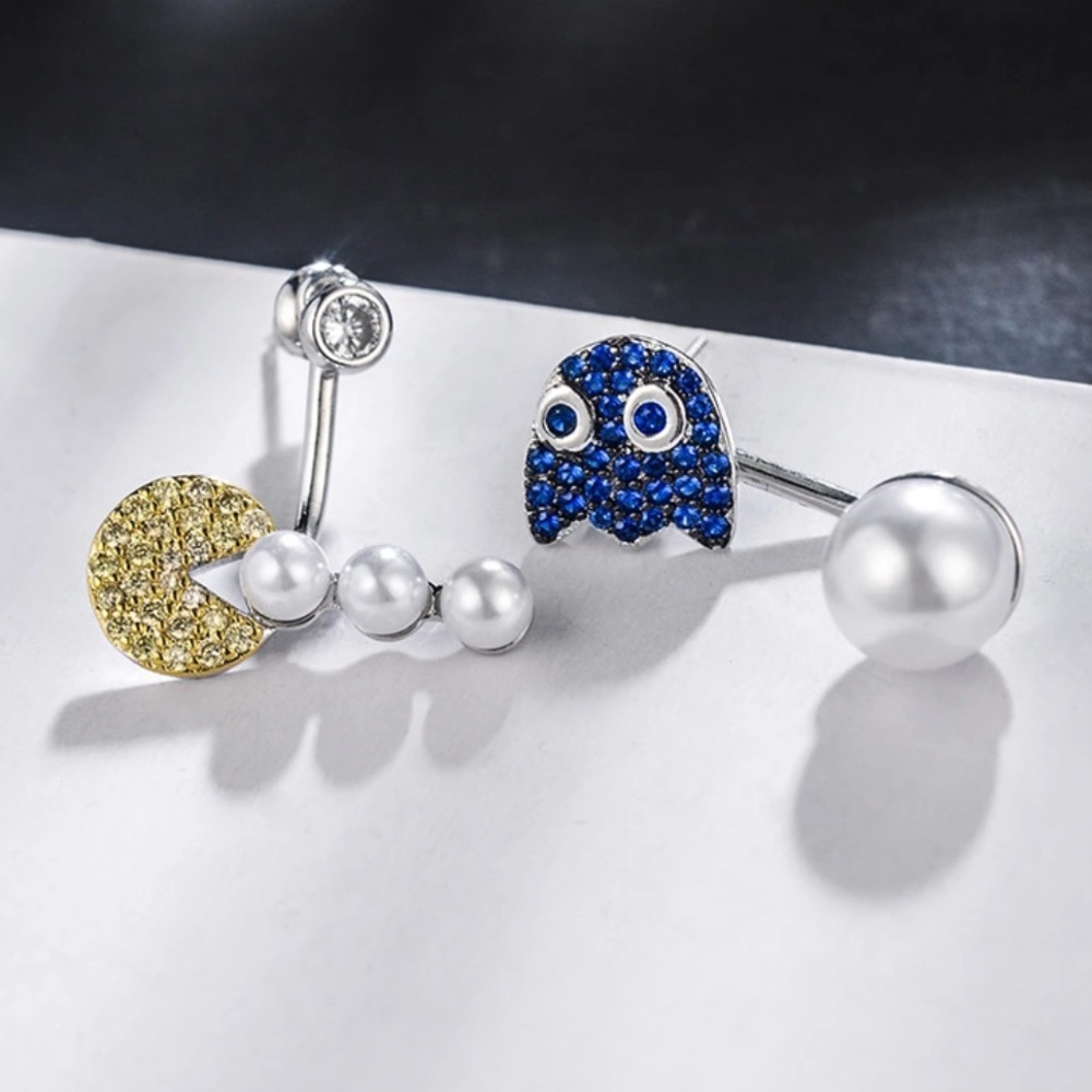 PAC-MAN & INKY Crystal/Pearl stud earrings
